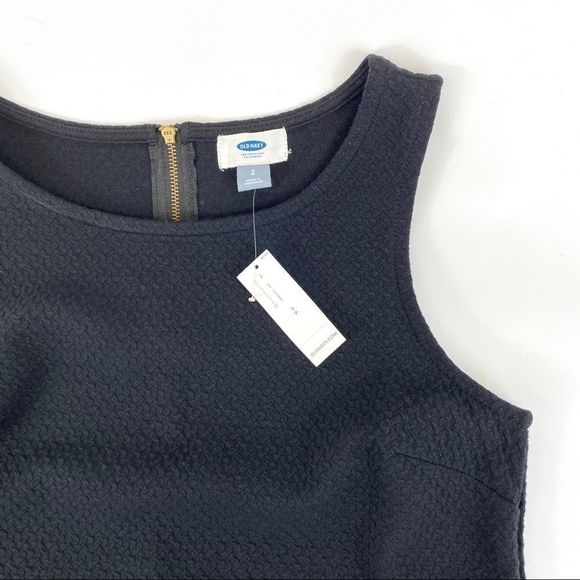 Black textured shell with back zip NWT - S - Picture 5 of 10